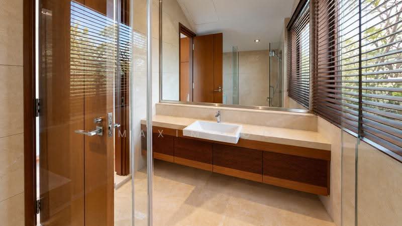 Sentosa / Ocean Drive, Ocean Drive, Harbourfront / Telok Blangah, 5 Bedrooms, 7,413 sqft, Bungalow House For Sale, by Maxim Loo, 500267102 - Bathroom - PropertyGuru.com.sg