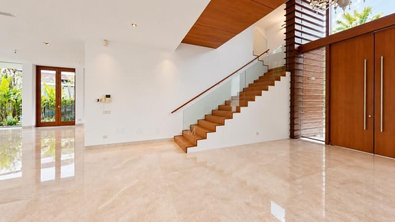 Sentosa / Ocean Drive, Ocean Drive, Harbourfront / Telok Blangah, 5 Bedrooms, 7,413 sqft, Bungalow House For Sale, by Maxim Loo, 500267102 - Entrance - PropertyGuru.com.sg