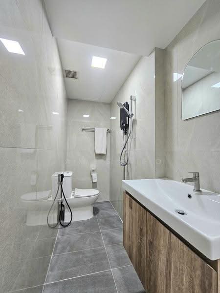 Thomson Imperial Court, 200 Upper Thomson Road, Ang Mo Kio / Bishan / Thomson, Room Rental, 120 sqft, Condominium For Rent, by James Yeo, 500267103 - Bathroom - PropertyGuru.com.sg