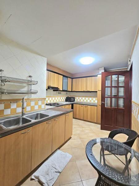 Thomson Imperial Court, 200 Upper Thomson Road, Ang Mo Kio / Bishan / Thomson, Room Rental, 120 sqft, Condominium For Rent, by James Yeo, 500267103 - Kitchen - PropertyGuru.com.sg