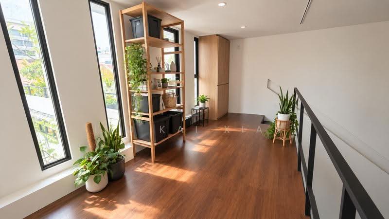 Geylang Shophouse, Eunos / Geylang / Paya Lebar, 3 Bedrooms, 1,112 sqft, Shophouse For Sale, by Lim Kai Xian, 500267110 - Mezzanine - PropertyGuru.com.sg