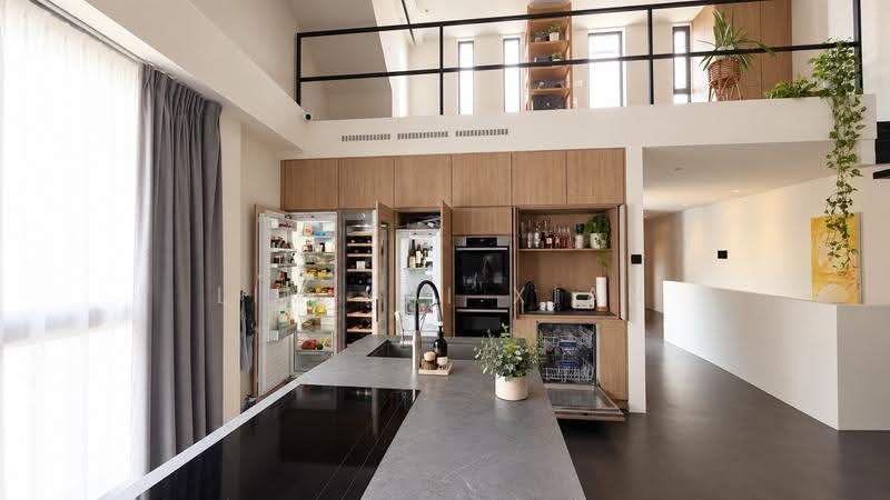 Geylang Shophouse, Eunos / Geylang / Paya Lebar, 3 Bedrooms, 1,112 sqft, Shophouse For Sale, by Lim Kai Xian, 500267110 - Kitchen - PropertyGuru.com.sg
