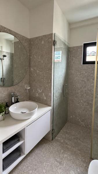 Geylang Shophouse, Eunos / Geylang / Paya Lebar, 3 Bedrooms, 1,112 sqft, Shophouse For Sale, by Lim Kai Xian, 500267110 - Bathroom 2 - PropertyGuru.com.sg