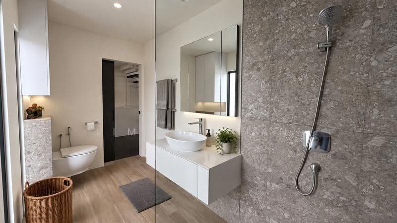 Geylang Shophouse, Eunos / Geylang / Paya Lebar, 3 Bedrooms, 1,112 sqft, Shophouse For Sale, by Lim Kai Xian, 500267110 - Bathroom 1 - PropertyGuru.com.sg