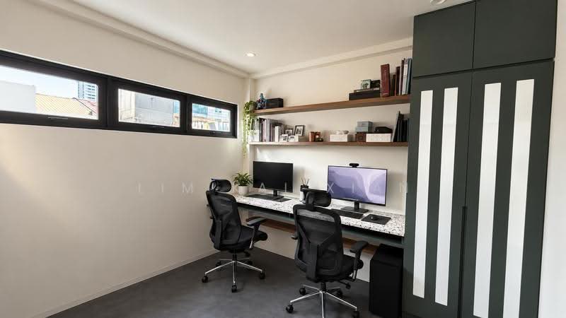 Geylang Shophouse, Eunos / Geylang / Paya Lebar, 3 Bedrooms, 1,112 sqft, Shophouse For Sale, by Lim Kai Xian, 500267110 - Bedroom 2 - PropertyGuru.com.sg