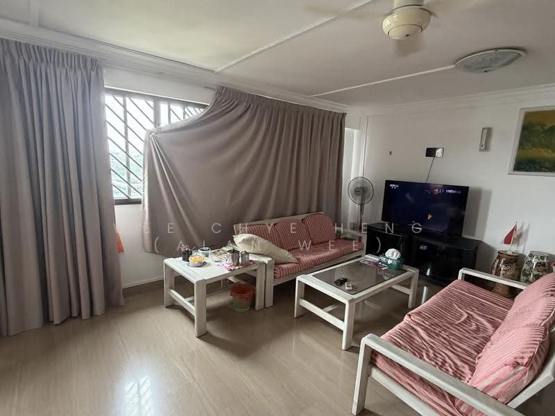 338 Bukit Batok Street 34, 338 Bukit Batok Street 34, Dairy Farm / Bukit Panjang / Choa Chu Kang, Room Rental, 150 sqft, HDB Flat For Rent, by Wee Chye Heng (Alan Wee), 500267112 - Living Room - PropertyGuru.com.sg