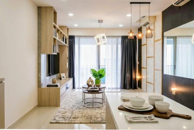 V on Shenton, 5 Shenton Way, Boat Quay / Raffles Place / Marina, 3 Bedrooms, 1,216 sqft, Condominium For Sale, by Collin Khwang, 500267113 - Living Room - PropertyGuru.com.sg