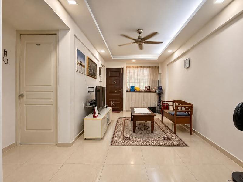 127 Bedok North Street 2, 127 Bedok North Street 2, Bedok / Upper East Coast, 2 Bedrooms, 721 sqft, HDB Flat For Sale, by Malik Sani, 500267114 - Living Room - PropertyGuru.com.sg