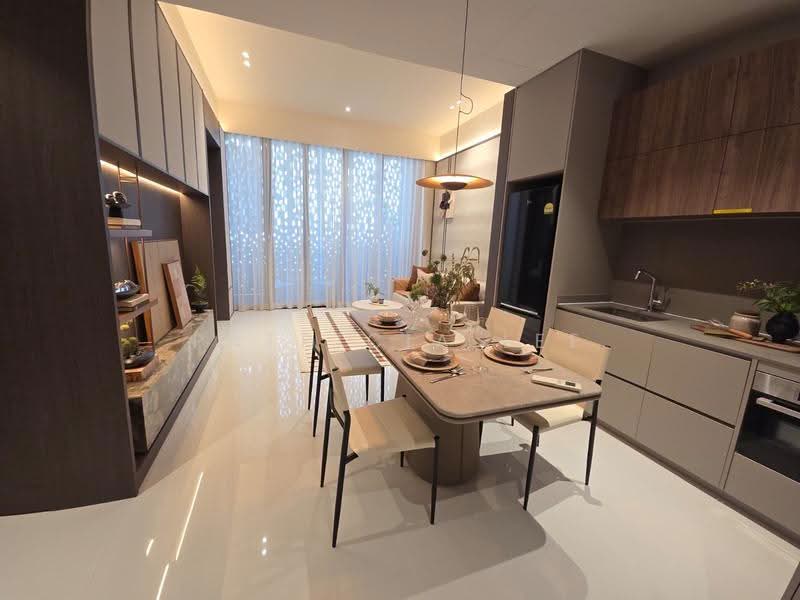 Parksuites, 18 Holland Grove Road, Tanglin / Holland / Bukit Timah, 2 Bedrooms, 786 sqft, Condominium For Sale, by Patricia Lee, 500267123 - Dining Room - PropertyGuru.com.sg