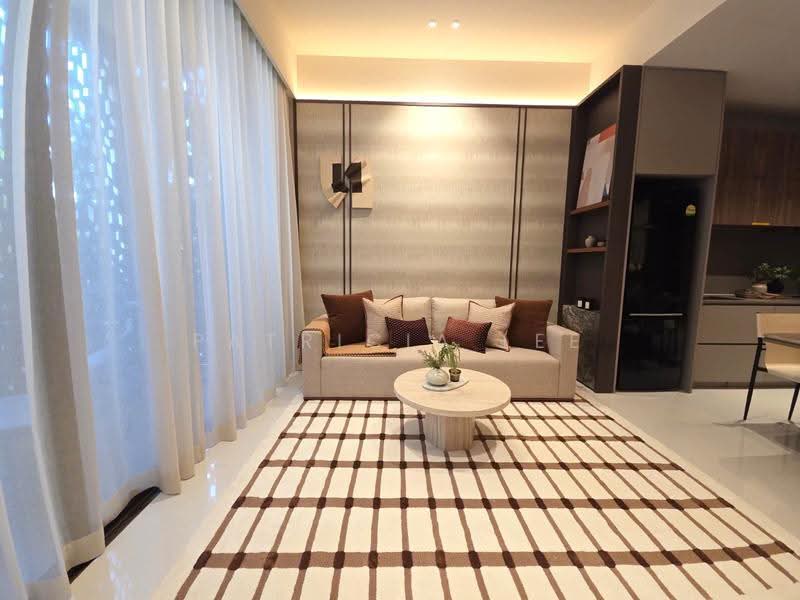 Parksuites, 18 Holland Grove Road, Tanglin / Holland / Bukit Timah, 2 Bedrooms, 786 sqft, Condominium For Sale, by Patricia Lee, 500267123 - Living Room - PropertyGuru.com.sg