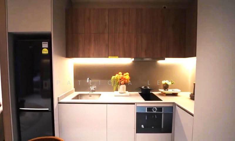 Parksuites, 18 Holland Grove Road, Tanglin / Holland / Bukit Timah, 2 Bedrooms, 786 sqft, Condominium For Sale, by Patricia Lee, 500267123 - Kitchen - PropertyGuru.com.sg