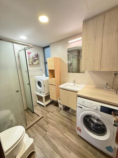 Westcove Condo, 10 West Coast Crescent, Buona Vista / West Coast / Clementi New Town, 2 Bedrooms, 750 sqft, Condominium For Rent, by Patricia Chan, 500267126 - Bathroom - PropertyGuru.com.sg