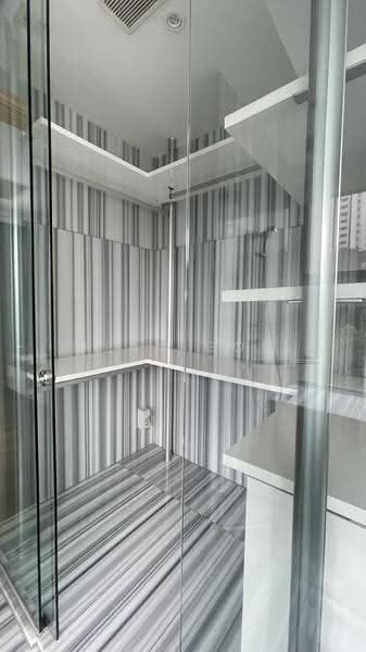 The Arc at Draycott, 5 Draycott Drive, Tanglin / Holland / Bukit Timah, 2 Bedrooms, 1,130 sqft, Condominium For Rent, by Jean Goh, 500267128 - Closet - PropertyGuru.com.sg