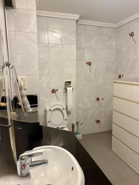 King's Mansion, 20 Amber Road, East Coast / Marine Parade, 4 Bedrooms, 2,734 sqft, Condominium For Sale, by Aruna Malhan, 500267132 - Bathroom - PropertyGuru.com.sg