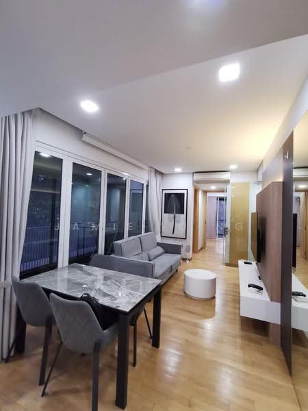 The Peak @ Cairnhill II, 61 Cairnhill Circle, Orchard / River Valley, 2 Bedrooms, 904 sqft, Condominium For Rent, by Jamie Yoeng, 500267143 - Living Room - PropertyGuru.com.sg