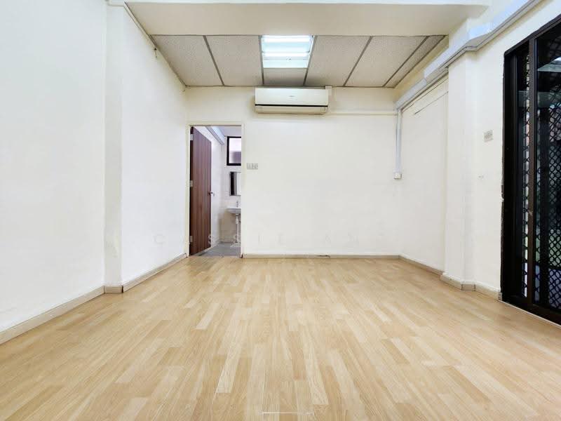 Anguilia Park, Grange Road, Jalan Arnap, Jalan Tupai, Jalan Kelawar, Orchard Road, Orchard Boulevard, Anguilia Park, Grange Road, Jalan Arnap, Jalan Tupai, Jalan Kelawar, Orchard Road, Orchard Boulevard, Paterson Hill, Orchard / River Valley, 7 Bedrooms, 7,000 sqft, Detached House For Rent, by Cassie Ang, 500267154 - Ensuite Bedroom - PropertyGuru.com.sg