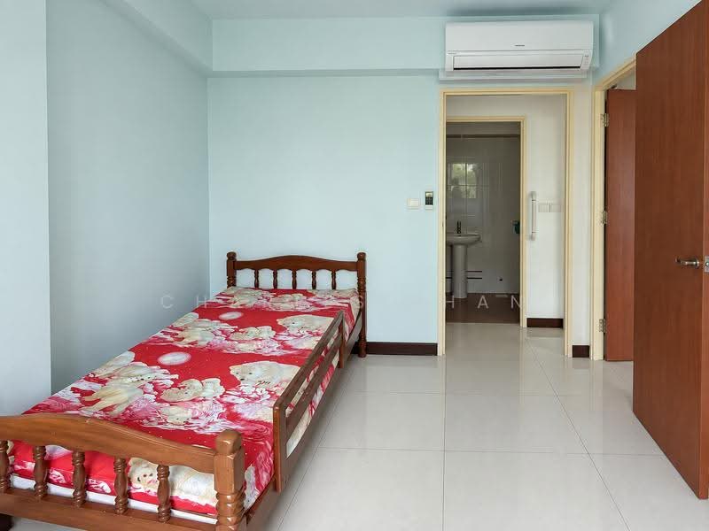 120A Punggol Edge, 120A Edgedale Plains, Hougang / Punggol / Sengkang, 2 Bedrooms, 732 sqft, HDB Flat For Sale, by Charles Phan, 500267159 - Bedroom - PropertyGuru.com.sg