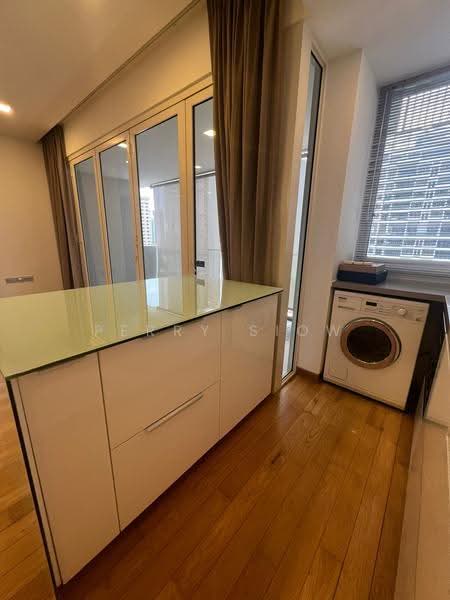 The Peak @ Cairnhill II, 61 Cairnhill Circle, Orchard / River Valley, 2 Bedrooms, 829 sqft, Condominium For Rent, by Perry Siow, 500267164 - Interior - PropertyGuru.com.sg