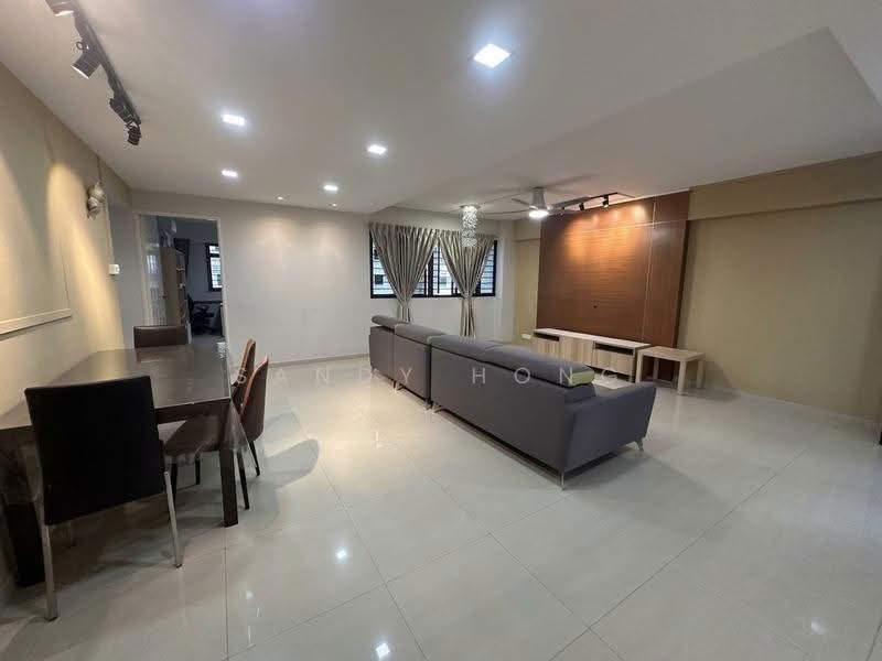 275B Jurong West Street 25, 275B Jurong West Street 25, Boon Lay / Jurong / Tuas, 3 Bedrooms, 1,194 sqft, HDB Flat For Sale, by Sandy Hong, 500267165 - Living Room - PropertyGuru.com.sg