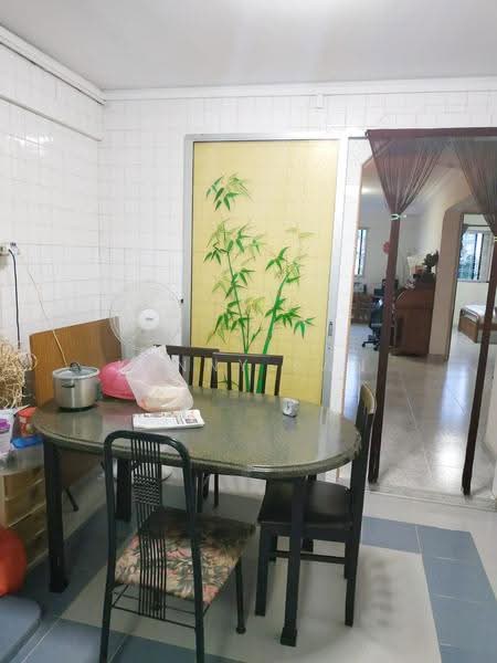 813 Tampines Street 81, 813 Tampines Street 81, Pasir Ris / Tampines, Room Rental, 100 sqft, HDB Flat For Rent, by Kenny Kan, 500267170 - Dining Room - PropertyGuru.com.sg