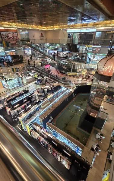 Golden Landmark, 390 Victoria Street, Beach Road / Bugis / Rochor, 376 sqft, Other Retail For Sale, by Hashim Bahashwan, 500267171 - Interior - CommercialGuru.com.sg