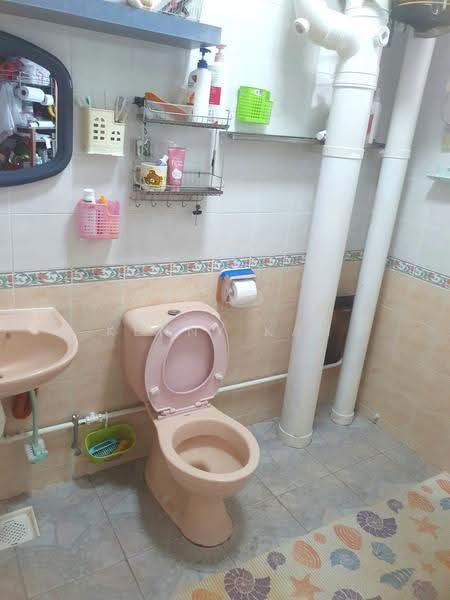200A Sengkang East Road, 200A Sengkang East Road, Hougang / Punggol / Sengkang, Room Rental, 100 sqft, HDB Flat For Rent, by Kenny Kan, 500267175 - Bathroom - PropertyGuru.com.sg
