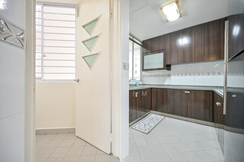 Tanjong Ria Condominium, 121 Tanjong Rhu Road, East Coast / Marine Parade, 3 Bedrooms, 1,206 sqft, Condominium For Sale, by MD Lim, 500267177 - PropertyGuru.com.sg