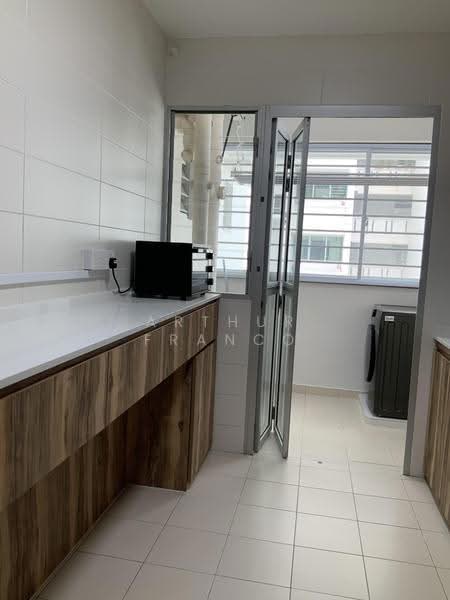 890B Tampines Avenue 1, 890B Tampines Avenue 1, Pasir Ris / Tampines, Room Rental, 200 sqft, HDB Flat For Rent, by Arthur Franco, 500267189 - Kitchen - PropertyGuru.com.sg