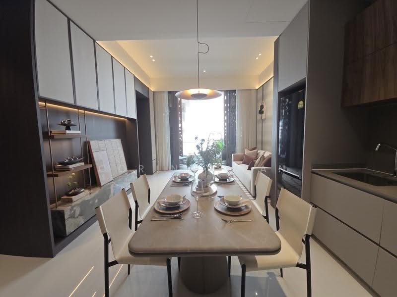 Parksuites, 18 Holland Grove Road, Tanglin / Holland / Bukit Timah, 2 Bedrooms, 786 sqft, Condominium For Sale, by Corinna Tan, 500267192 - PropertyGuru.com.sg