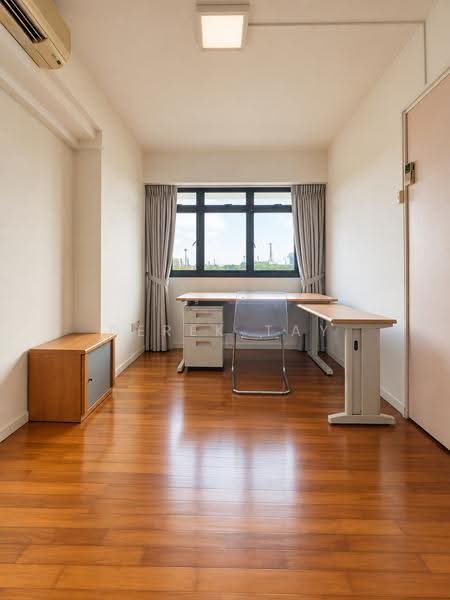 18 Cantonment Close, 18 Cantonment Close, Chinatown / Tanjong Pagar, 2 Bedrooms, 1,184 sqft, HDB Flat For Rent, by Derek Tay, 500267199 - Bedroom 2 - PropertyGuru.com.sg