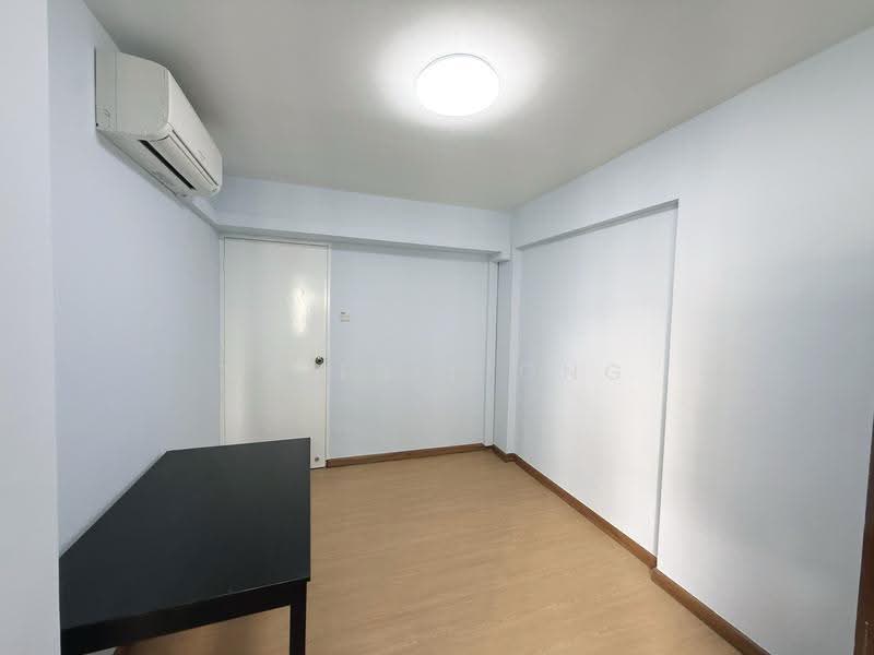 15 Farrer Park Road, 15 Farrer Park Road, Farrer Park / Serangoon Rd, 3 Bedrooms, 808 sqft, HDB Flat For Sale, by Valerie Ong, 500267206 - Common Bedroom 2 - PropertyGuru.com.sg