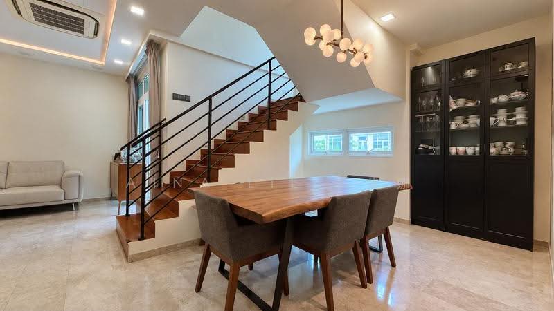 Rare 4 Bedders Duplex Freehold near Marine Parade / Marine Terrace MRT, East Coast / Marine Parade, 4 Bedrooms, 1,948 sqft, Condominium For Sale, by Aina Lie 李艾娜, 500267211 - Living Room - PropertyGuru.com.sg