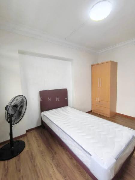726 Tampines Street 71, 726 Tampines Street 71, Pasir Ris / Tampines, Room Rental, 100 sqft, HDB Flat For Rent, by Kenny Kan, 500267217 - Bedroom - PropertyGuru.com.sg