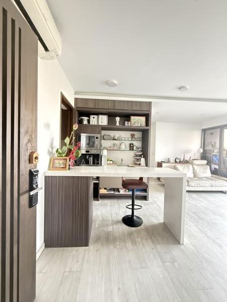 Grandeur Park Residences, 1 Bedok South Avenue 3, Bedok / Upper East Coast, 5 Bedrooms, 1,453 sqft, Condominium For Sale, by Wah Wah Hlaing, 500267226 - Kitchen - PropertyGuru.com.sg