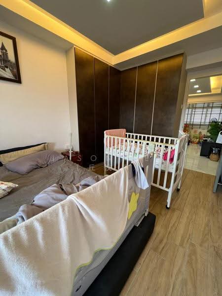 837 Hougang Central, 837 Hougang Central, Hougang / Punggol / Sengkang, 3 Bedrooms, 1,066 sqft, HDB Flat For Sale, by Jason Hew (丘汶弗), 500267229 - Bedroom - PropertyGuru.com.sg