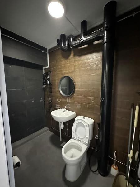 837 Hougang Central, 837 Hougang Central, Hougang / Punggol / Sengkang, 3 Bedrooms, 1,066 sqft, HDB Flat For Sale, by Jason Hew (丘汶弗), 500267229 - Bathroom - PropertyGuru.com.sg