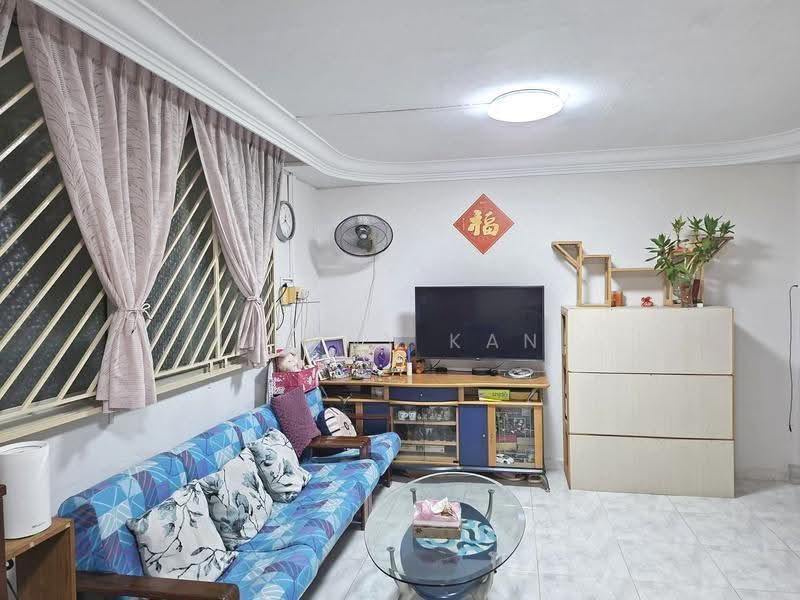 606 Hougang Avenue 4, 606 Hougang Avenue 4, Hougang / Punggol / Sengkang, Room Rental, 100 sqft, HDB Flat For Rent, by Kenny Kan, 500267241 - Living Room - PropertyGuru.com.sg