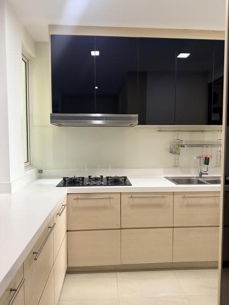 Country Park Condo - RARE FREEHOLD next to MRT & Bedok Food Centre, Bedok Road | Eastwood Road, Bedok / Upper East Coast, 3 Bedrooms, 1,356 sqft, Condominium For Rent, by Julie Tay, 500267243 - Kitchen - PropertyGuru.com.sg