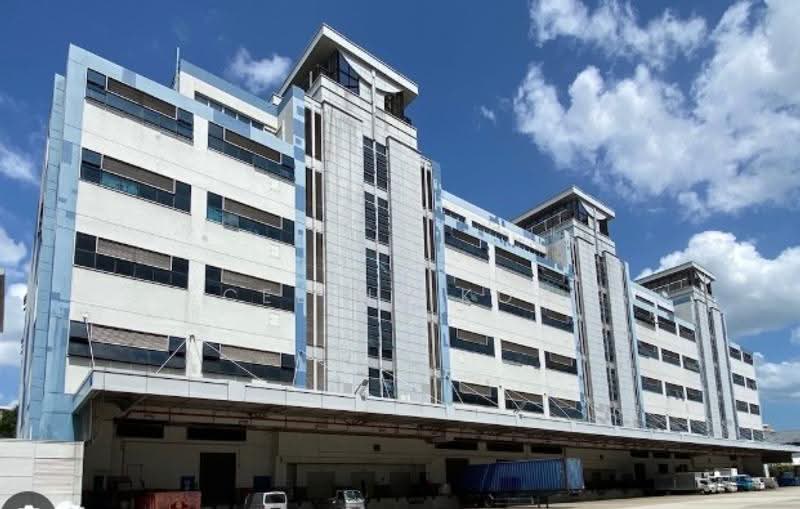 10 Pandan Crescent, 10 Pandan Crescent, Buona Vista / West Coast / Clementi New Town, 13,111 sqft, Factory / Workshop (B2) For Rent, by Celine Koh, 500267279 - Exterior - CommercialGuru.com.sg