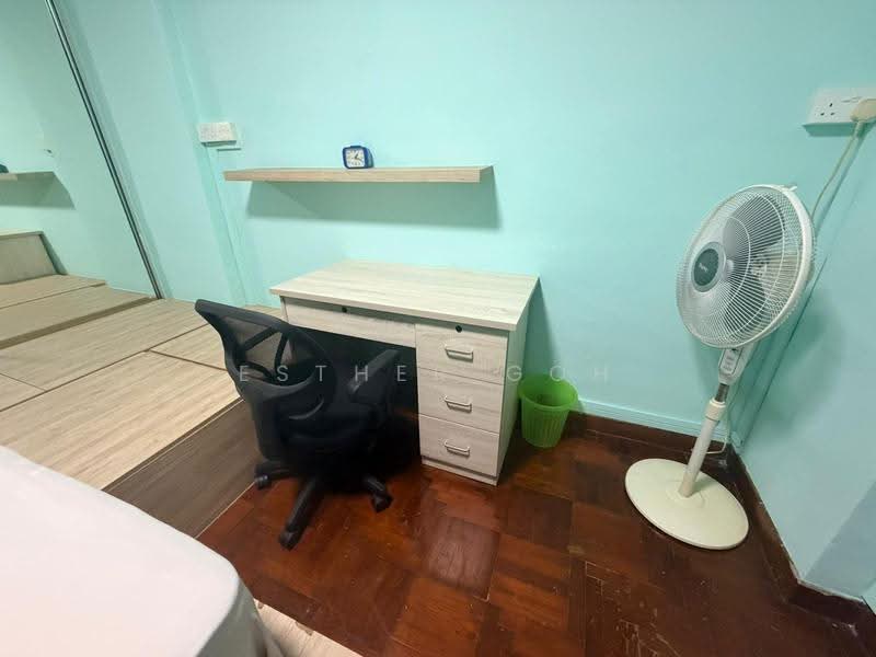 51 Sims Drive, 51 Sims Drive, Eunos / Geylang / Paya Lebar, Room Rental, 180 sqft, HDB Flat For Rent, by Esther Goh, 500267281 - Bedroom - PropertyGuru.com.sg