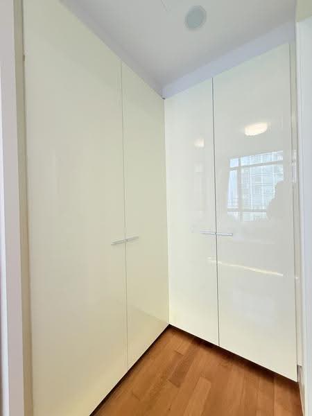 VIVA, 6 Suffolk Walk, Newton / Novena, 2 Bedrooms, 1,044 sqft, Condominium For Sale, by Esther Zou, 500267291 - PropertyGuru.com.sg
