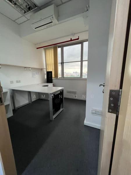 Pantech Business Hub, 194 Pandan Loop, Buona Vista / West Coast / Clementi New Town, 2,099 sqft, Factory / Workshop (B2) For Rent, by Amon Ong, 500267294 - Study - CommercialGuru.com.sg