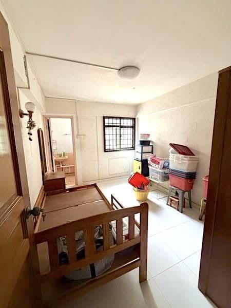 326 Clementi Avenue 5, 326 Clementi Avenue 5, Buona Vista / West Coast / Clementi New Town, 2 Bedrooms, 721 sqft, HDB Flat For Sale, by Shaw Yong, 500267338 - Bedroom - PropertyGuru.com.sg