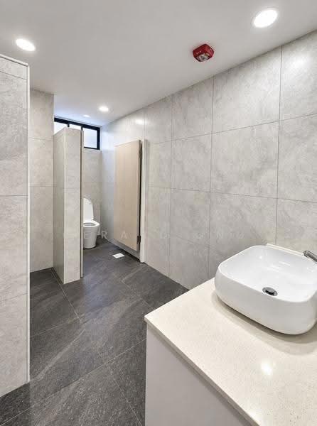 KH Plaza @ Aljunied, 12 Aljunied Road, Eunos / Geylang / Paya Lebar, 2,850 sqft, Other Retail For Rent, by Gerard Ong, 500267352 - Bathroom - CommercialGuru.com.sg