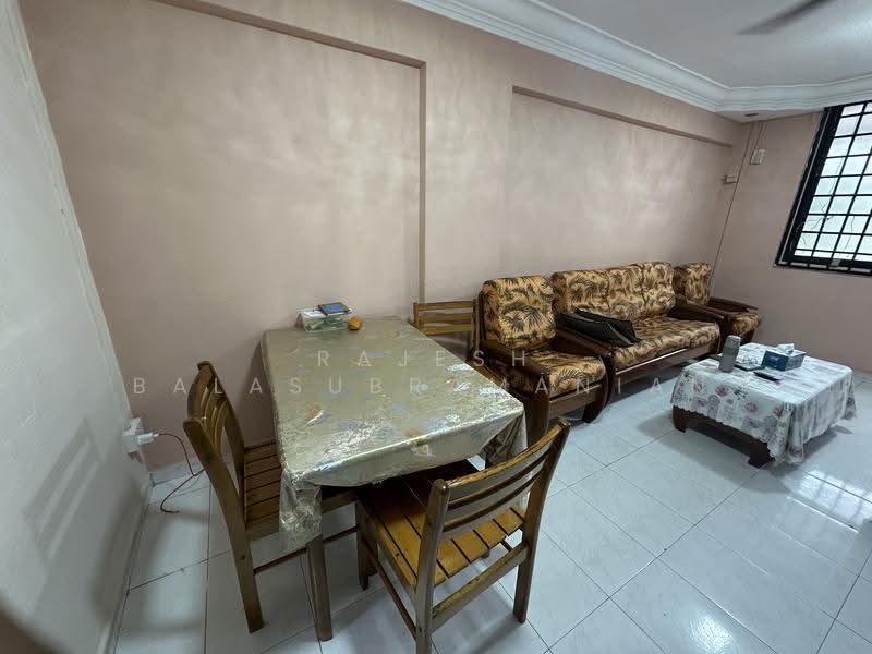 107 Lorong 1 Toa Payoh, 107 Lorong 1 Toa Payoh, Balestier / Toa Payoh, 1 Bedroom, 500 sqft, HDB Flat For Rent, by Rajesh Balasubramanian, 500267362 - Living Room - PropertyGuru.com.sg