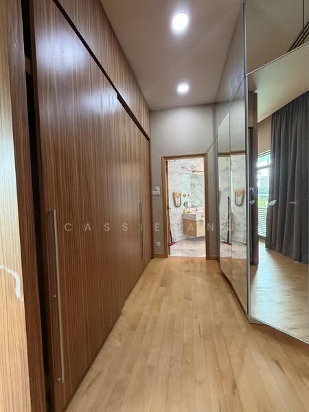 Bishopgate, Chatsworth Road, Jervois Road, Jervois Hill, Mount Echo Park,Ridley Park, Rochalie Drive, Bishopgate, Chatsworth Road, Jervois Road, Jervois Hill, Mount Echo Park,Ridley Park, Rochalie Drive, Tanglin / Holland / Bukit Timah, 6 Bedrooms, 7,500 sqft, Good Class Bungalow For Sale, by Cassie Ang, 500267363 - Walk in Wardrobe - PropertyGuru.com.sg