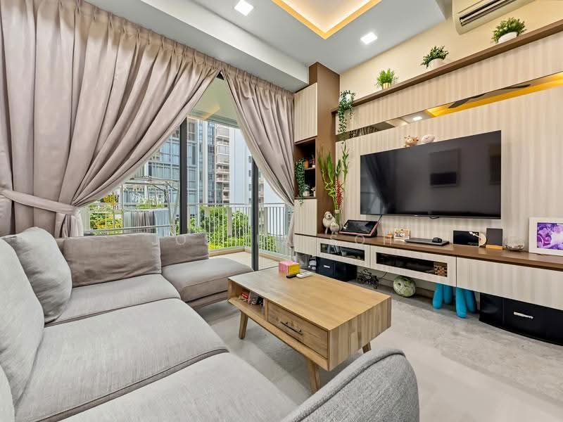 The Luxurie, 19 Compassvale Road, Hougang / Punggol / Sengkang, 3 Bedrooms, 1,001 sqft, Condominium For Sale, by Joshua Soh, 500267368 - Living Room - PropertyGuru.com.sg