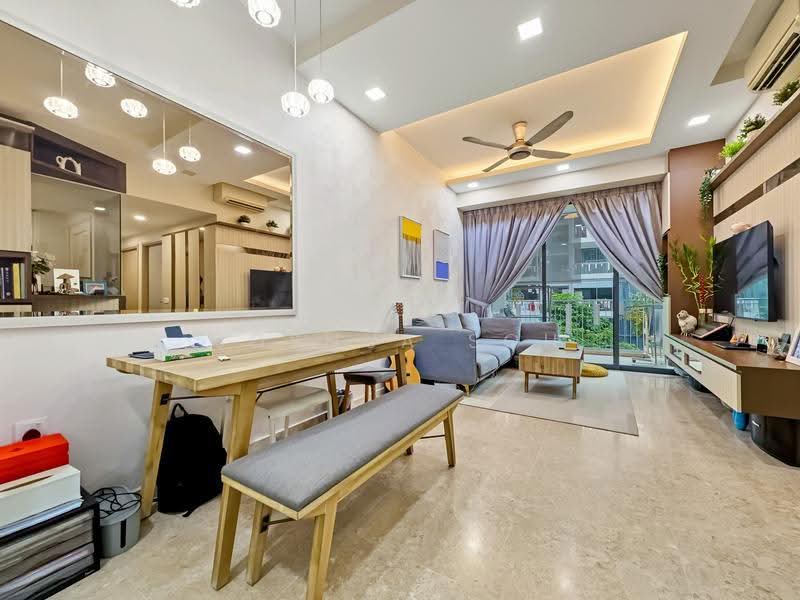 The Luxurie, 19 Compassvale Road, Hougang / Punggol / Sengkang, 3 Bedrooms, 1,001 sqft, Condominium For Sale, by Joshua Soh, 500267368 - Dining Living - PropertyGuru.com.sg