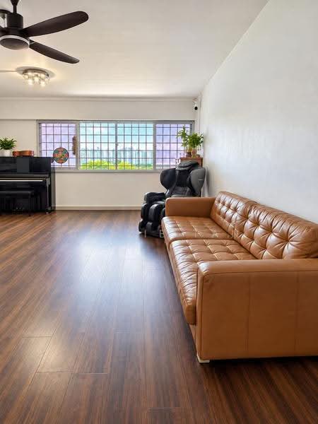 113 Bukit Batok West Avenue 6, 113 Bukit Batok West Avenue 6, Dairy Farm / Bukit Panjang / Choa Chu Kang, 3 Bedrooms, 1,119 sqft, HDB Flat For Sale, by Callie Tan, 500267370 - Living Room - PropertyGuru.com.sg