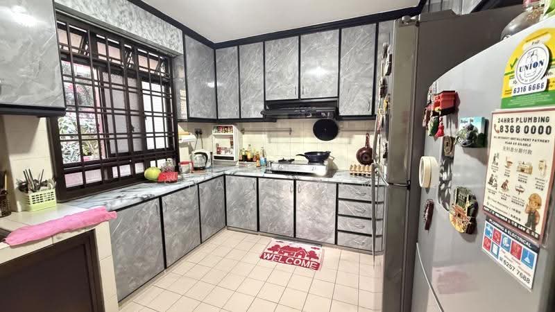 695 Jurong West Central 1, 695 Jurong West Central 1, Boon Lay / Jurong / Tuas, 4 Bedrooms, 1,356 sqft, HDB Flat For Sale, by Shawn Lim, 500267371 - Kitchen - PropertyGuru.com.sg
